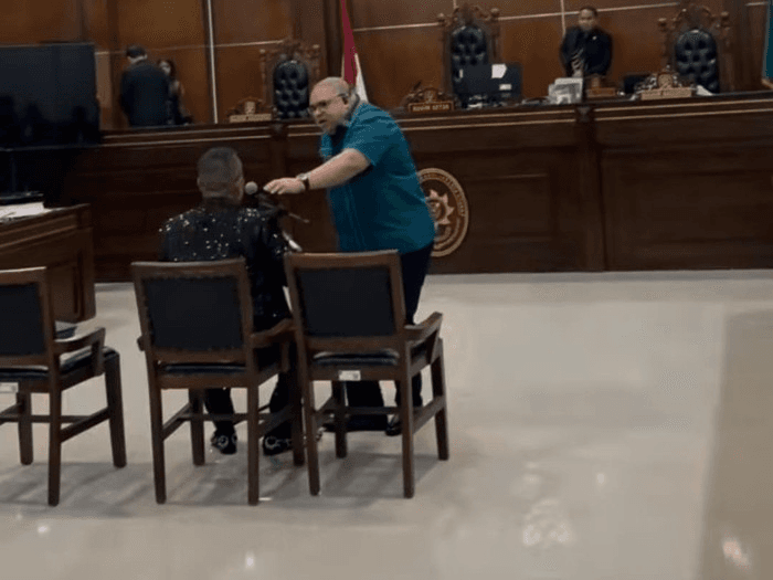 Ricuh di Persidangan! Razman Naik Meja Saat Debat Panas Lawan Tim Hotman