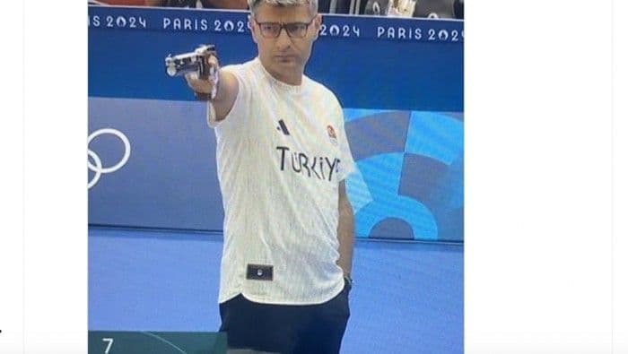 Petembak Turki Yusuf Dikec Posting Perak Olimpiade Banjir Komentar Kocak
