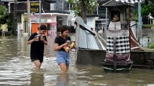 Hujan Deras Sejak Pagi, Sejumlah Titik di Denpasar Banjir
