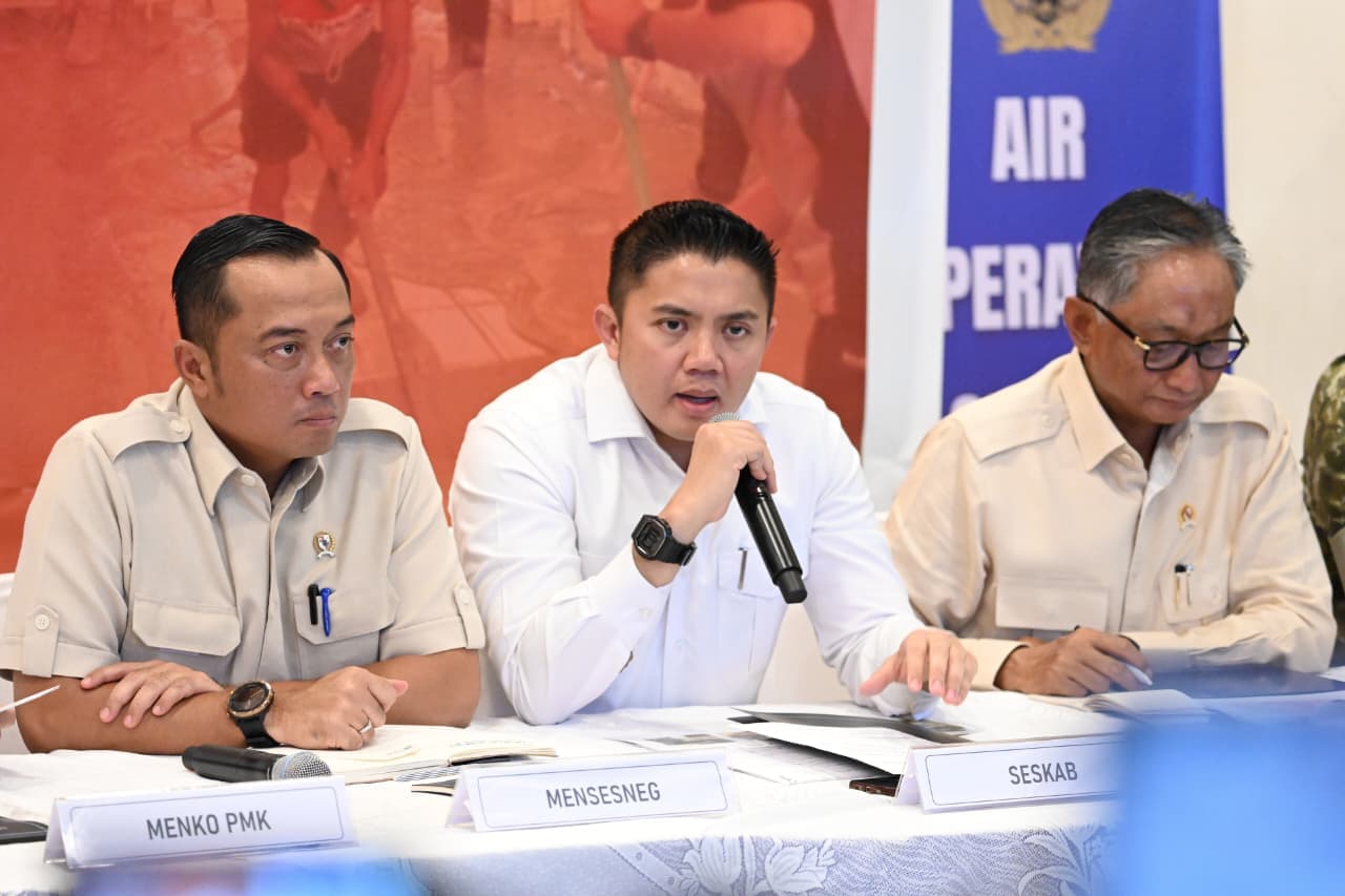 Keterangan Seskab Teddy soal MBG dan Anggaran Pendidikan