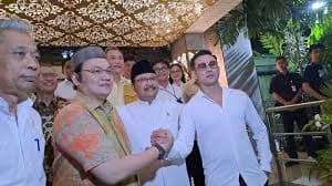 Denny Sumargo Dan Farhat Abbas Berdamai, Saling Minta Maaf Di Depan Menteri Sosial
